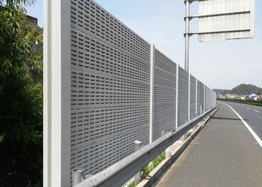 Vertical noise barrier